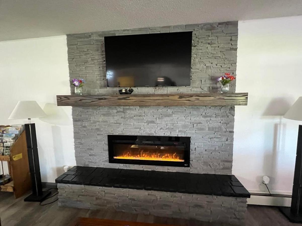 Northwoods Motel Ladysmith Экстерьер фото